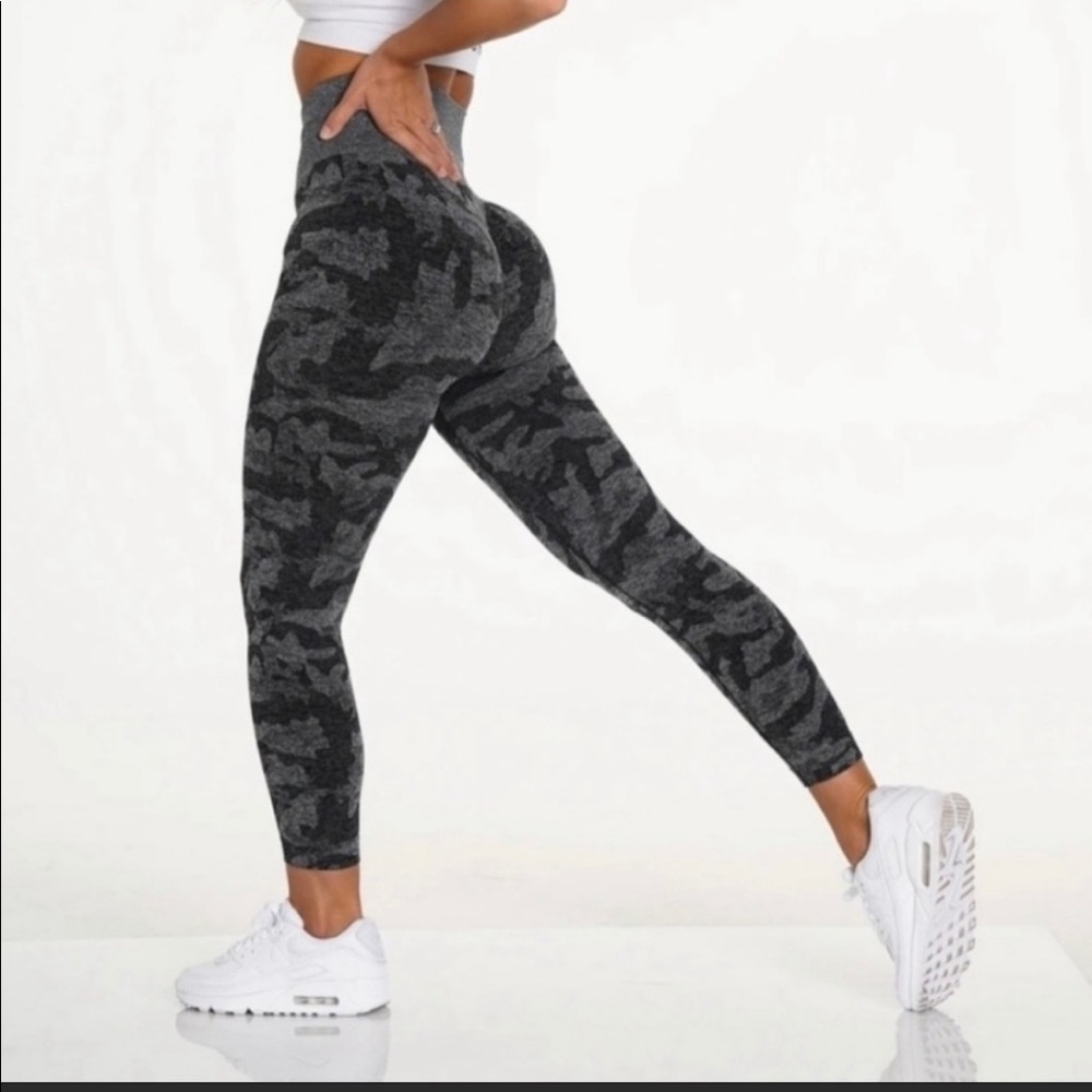 NWOT NVGTN Black Camo Seamless leggings
